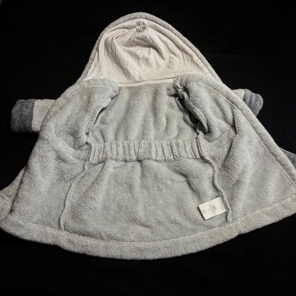 Cloud Island Baby 6-9M Gray Bear Hooded Plush Bathrobe Robe Belted